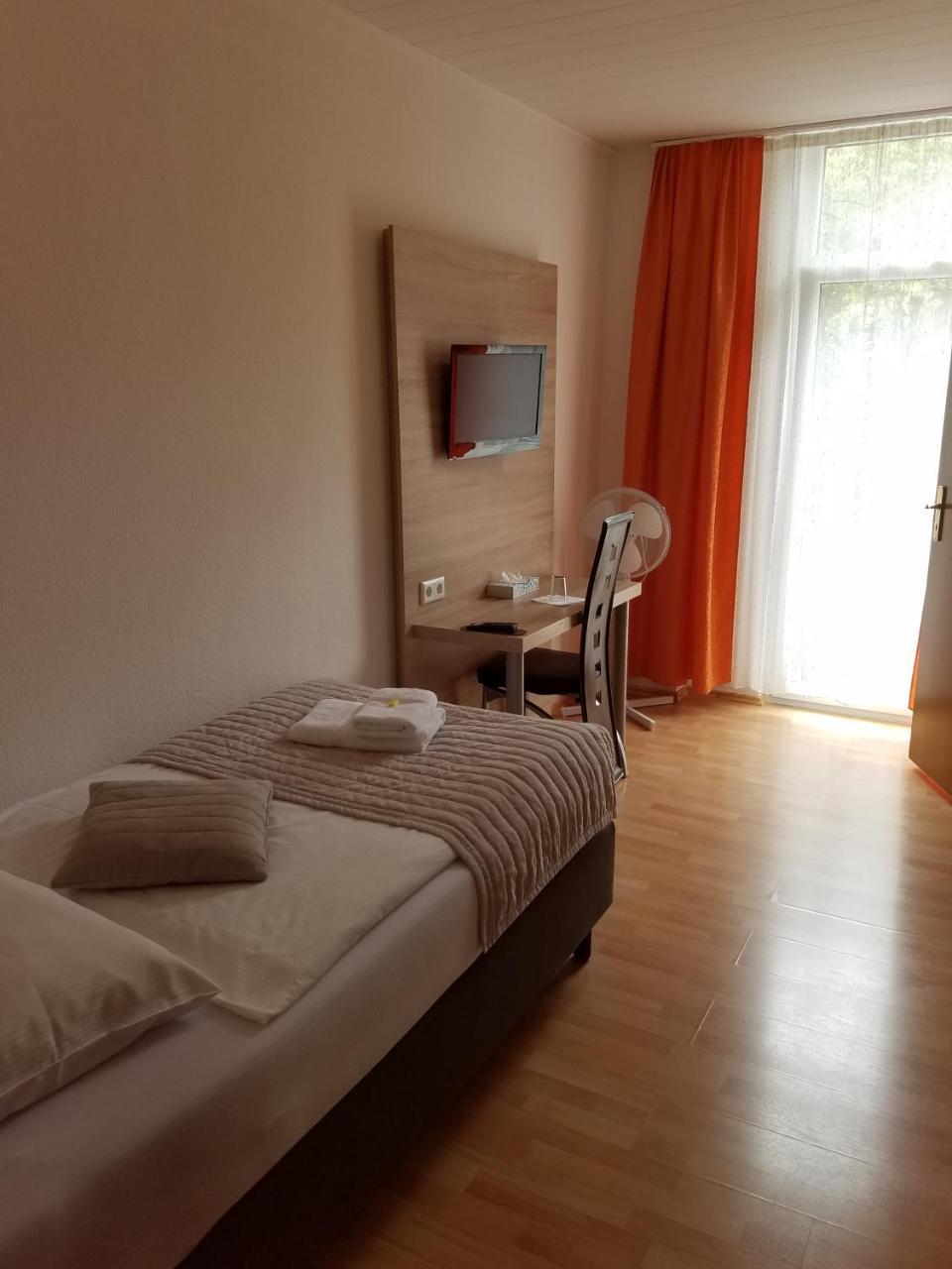 Hotel Monopol Гільден Екстер'єр фото